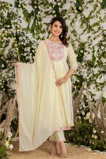 Elegant Pastel Yellow Embroidered Luxury Nayra Set