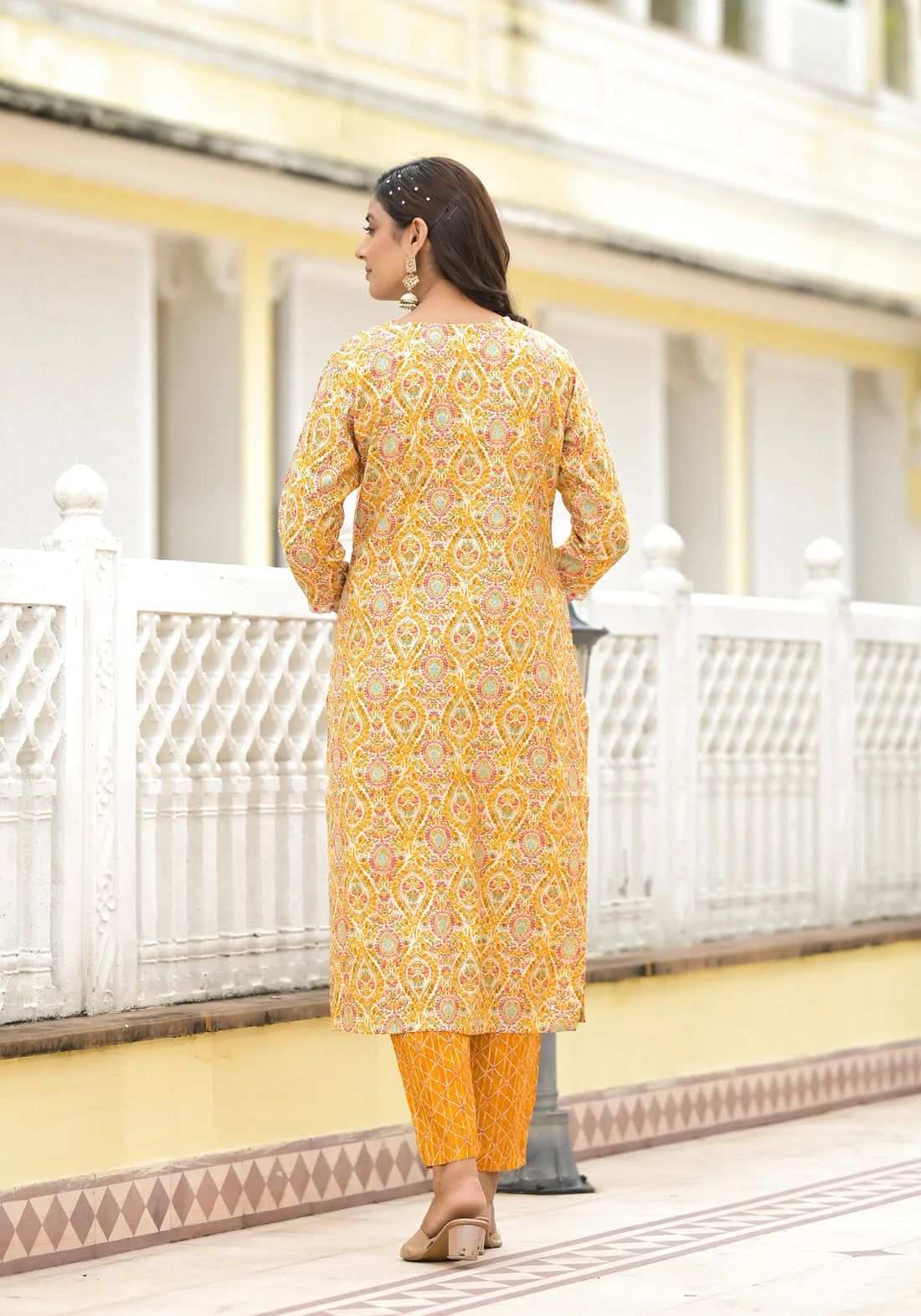 Lemon Yellow Printed Straight Ethnic Kurta Set