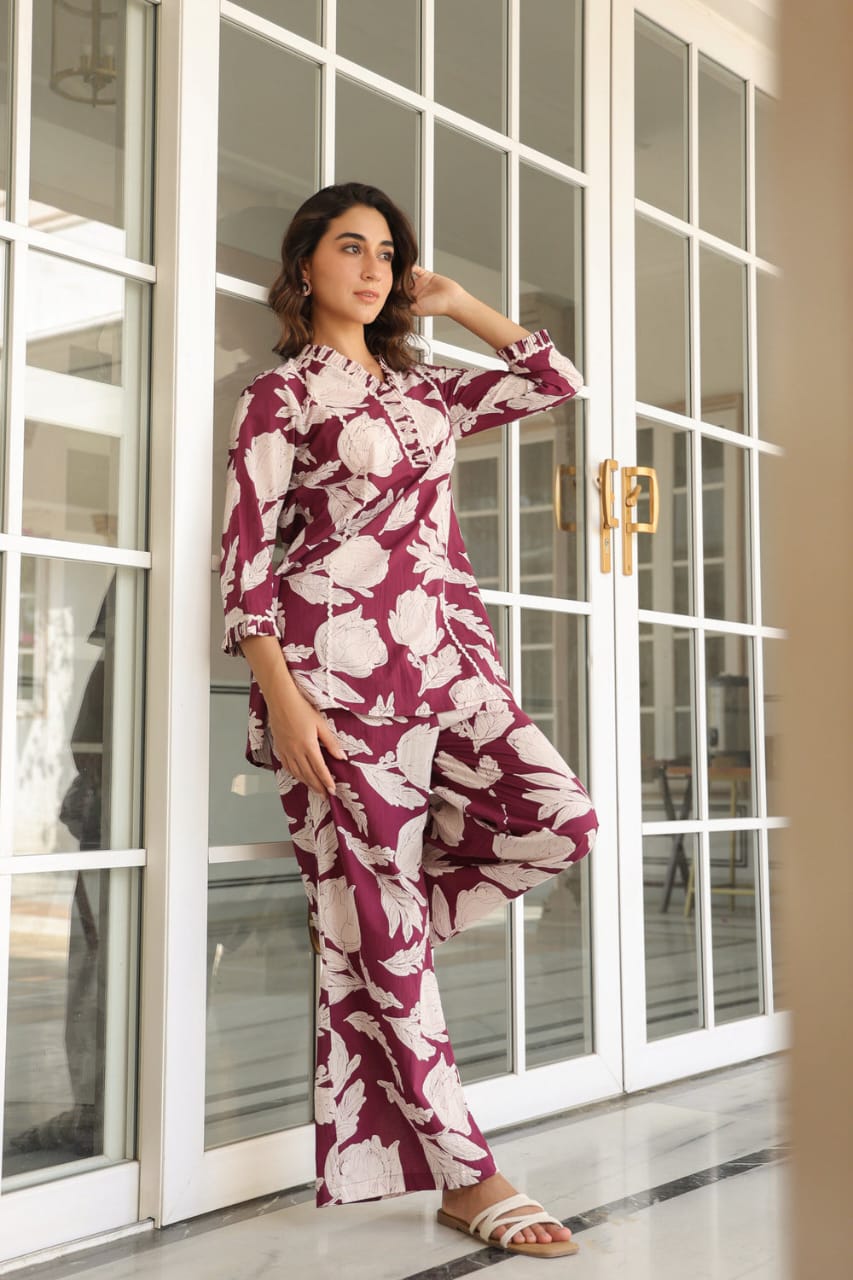 Wine Finest Cotton  And Print Shade Of v Neck  Co-Ord Set  With Lace Work (Set Of 2)