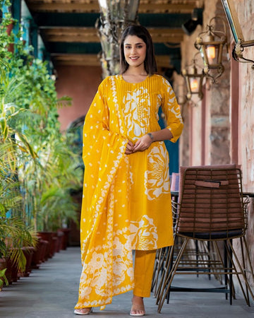 Beautifully Decorated With Printex Weaving And Prints It Is Paired With Matching Pants And Lace Dupatta